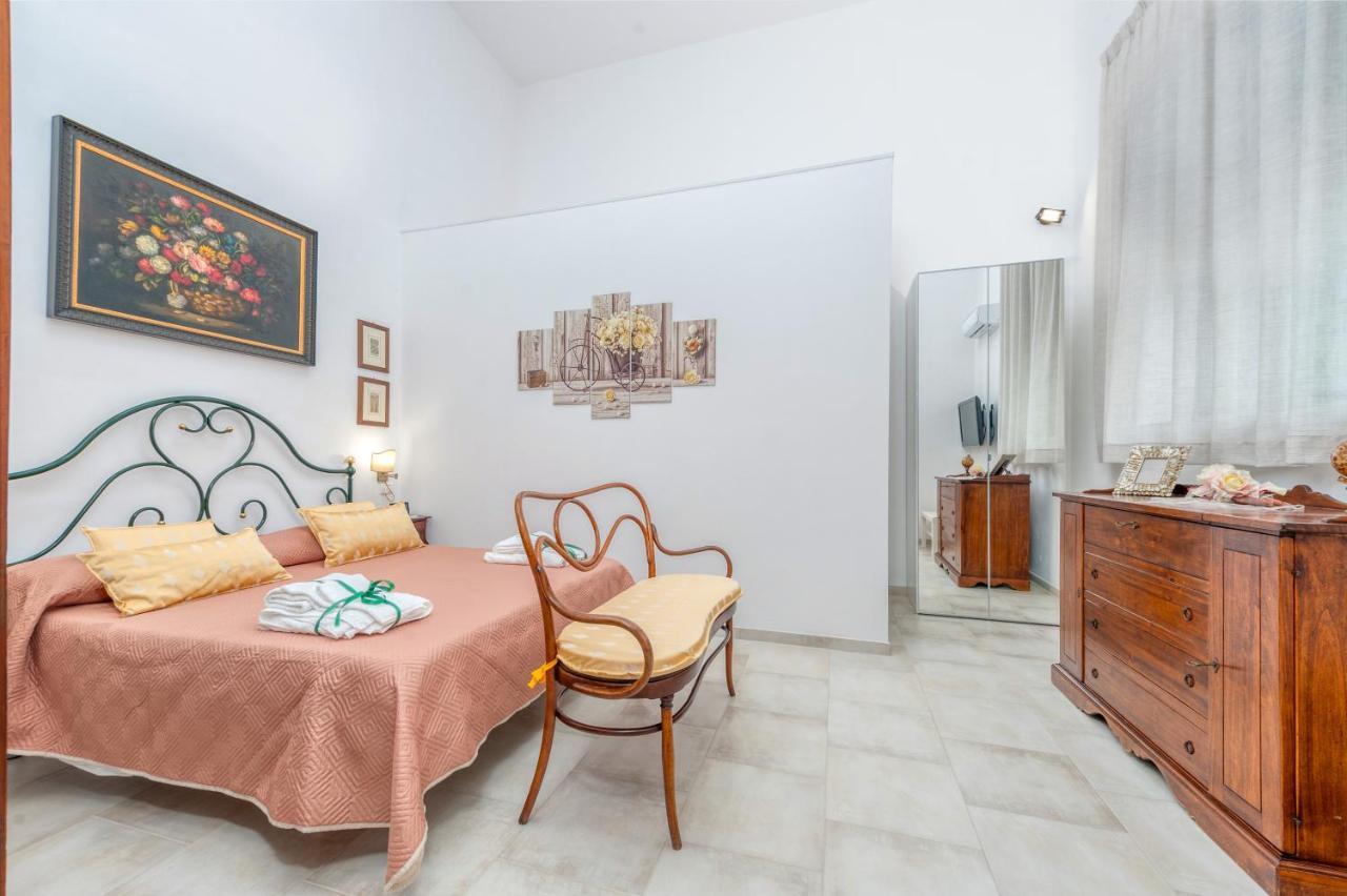 Alle Porte Del Barocco House Lecce Bagian luar foto